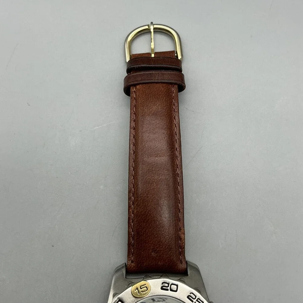 Vintage Guess Mens Watch 37mm Silver Tone Leather Indiglo Backlight New Battery